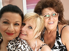 Three mature lesbians
