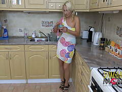 A cranky housewife makes her - Granny porn video